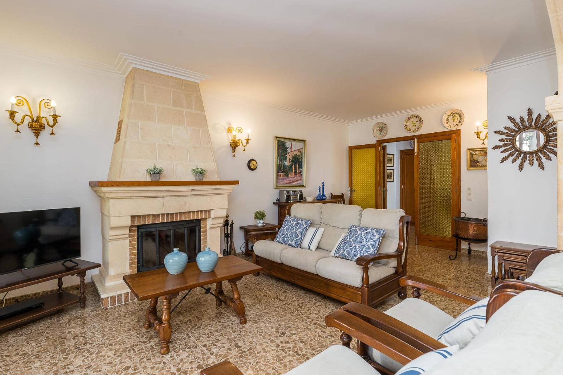 Gomila, Beautiful And Quiet Traditional Mallorquin House