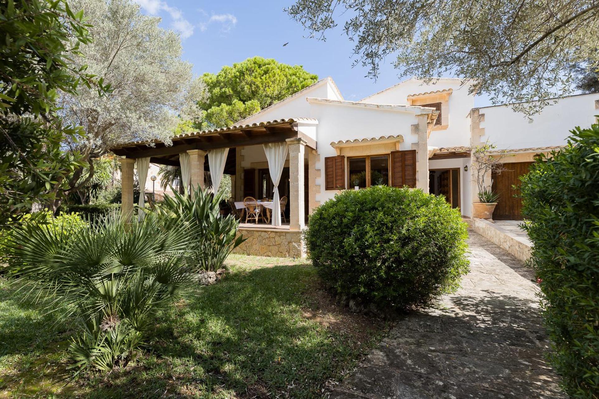 Ferienhaus Gomila, Beautiful And Quiet Traditional Mallorquin House Cielo de Bonaire